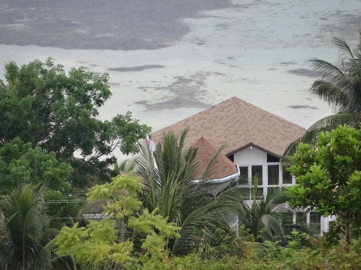 House Rapunzel Hotel Oslob Exterior photo