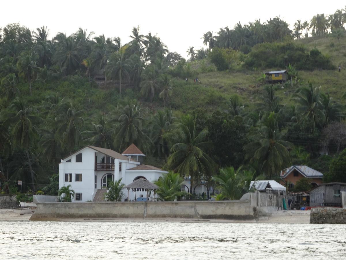 House Rapunzel Hotel Oslob Exterior photo